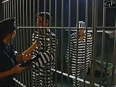 Cu inhibată de către negritos