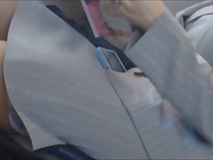 Muie asiatici pentru un tip cu un membru al