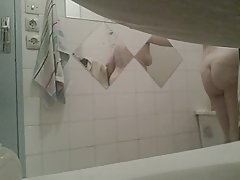 Mâinile aduce tipule la