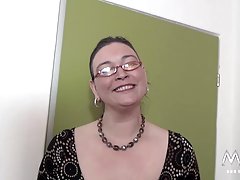 A primit un falus în