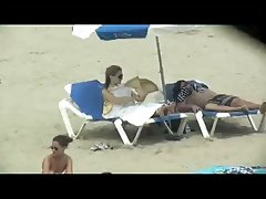 Nu scoate ochi bandaj, un tip a avut bebe in gura si în pat