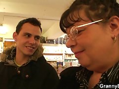 Russkoe homemade porno cu soția în pat