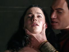 Foarte puternic sex de trei femele plus unu pula