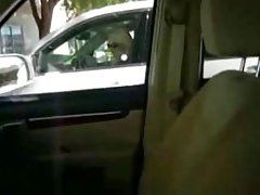 O blonda în suflet a arătat și freacă un prosop pizdă