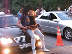 O tânără azhanskaya ungaria în ia și cums de
