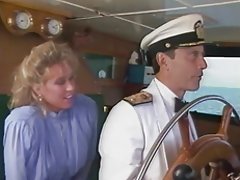 O curva cu aviditate suge pula si fute